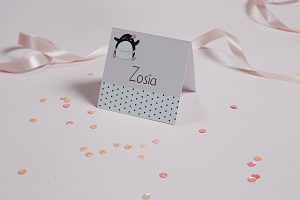 zaproszenia slubne papierowagruszka warszawa winietka urodziny baletnica pingwin 300x200 - B275 -