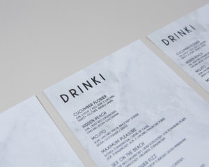 zaproszenia slubne papierowagruszka warszawa menu drinkow i kaw 1 300x240 - 5X9B4821 -